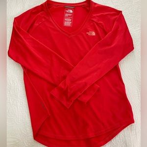North Face vneck top